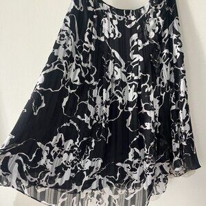 JONES Black and White Chiffon Floral Skirt